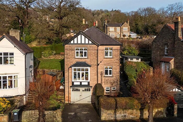 3 Bedroom Detached House For Sale In Edge Road, Matlock, DE4