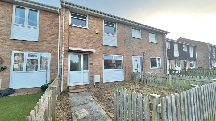 3 Bedroom Terraced House For Sale In Pelican Close, Mead Vale, BS22