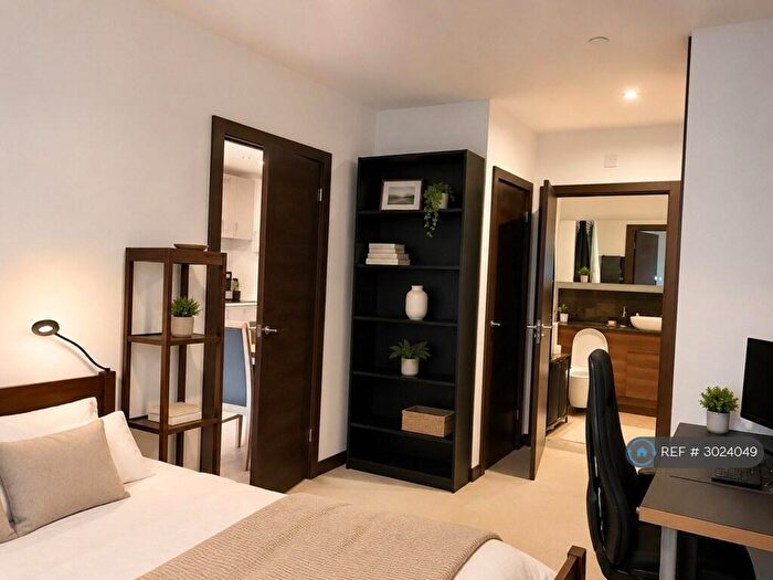 1 Bedroom Flat To Rent In Riverside View, Reading, RG1