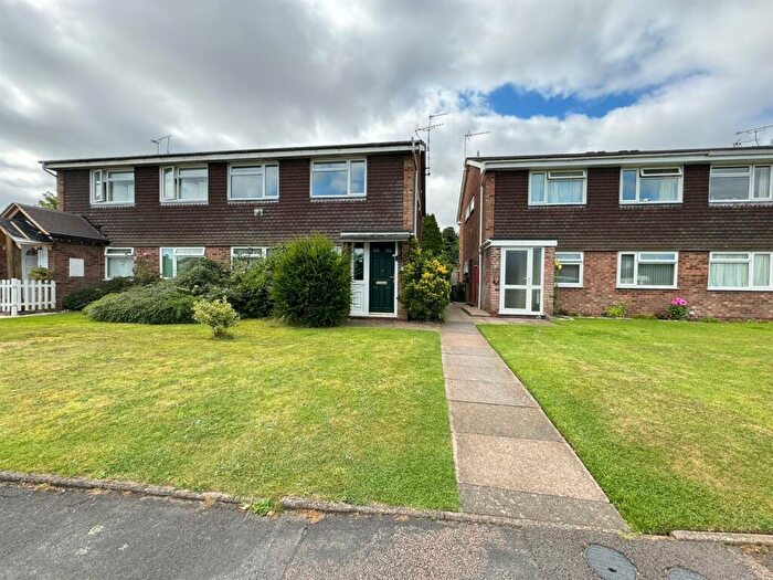 2 Bedroom Flat To Rent In Guthlaxton Avenue, Lutterworth, LE17