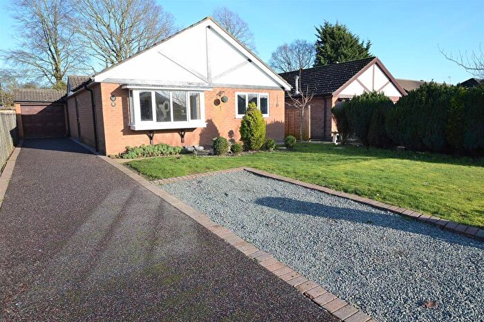 2 Bedroom Detached Bungalow For Sale In St Peters Drive, Woodhall Spa, LN10