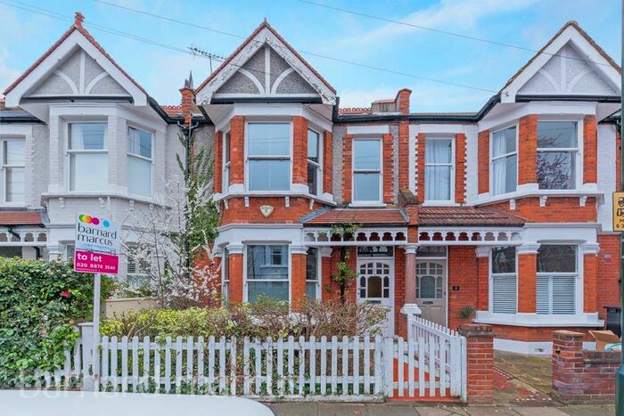 4 Bedroom House To Rent In Sutherland Gardens, East Sheen, SW14