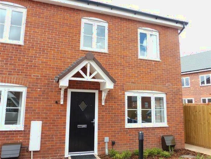 3 Bedroom House To Rent In Warren Place, Kidderminster, DY11
