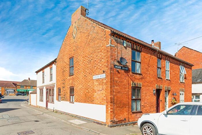 4 Bedroom Semi-Detached House For Sale In Dolben Square, Finedon, Wellingborough, NN9