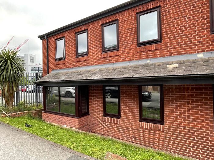 1 Bedroom Apartment To Rent In Brunswick Court, Leeds, West Yorkshire, LS2