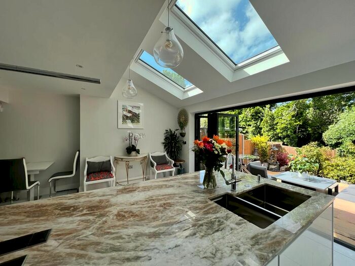 3 Bedroom Terraced House To Rent In Milton Road, Harpenden, AL5