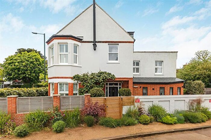 4 Bedroom Property For Sale In Marston Road, Teddington, TW11
