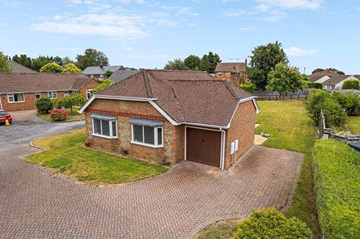 3 Bedroom Detached Bungalow For Sale In Honey Way, High Wycombe, HP14