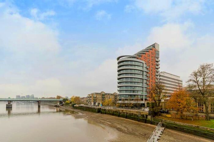 2 Bedroom Flat To Rent In Brewhouse Lane, Putney, SW15