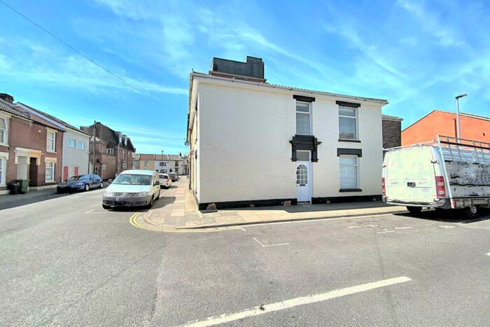 4 Bedroom House To Rent In Bramble Road, Southsea, Hampshire, PO4