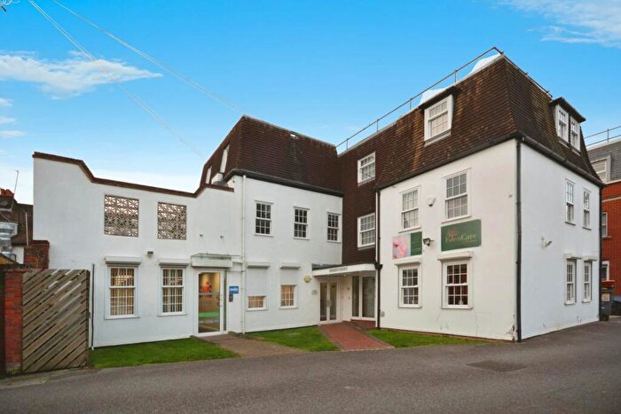 1 Bedroom Apartment To Rent In Marsham Way, Gerrards Cross, SL9