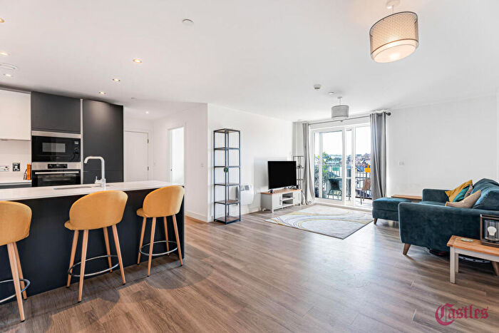 1 Bedroom Flat For Sale In City House Green Lanes, N21