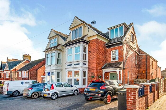 1 Bedroom Property To Rent In Carlton Road South, Weymouth, DT4