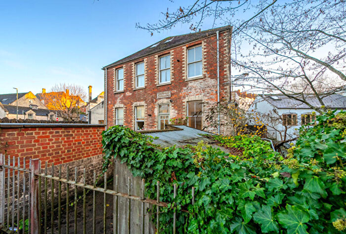 1 Bedroom Apartment For Sale In Merrywalks, Stroud, Gloucestershire, GL5