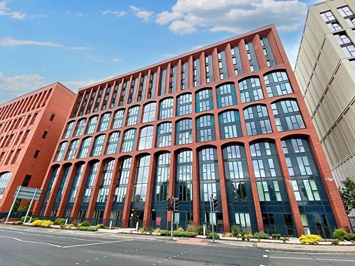 1 Bedroom Apartment For Sale In City Gardens, Spinners Way, M15