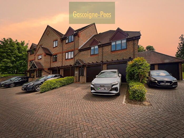 3 Bedroom Apartment To Rent In Albury Road, Guildford, GU1