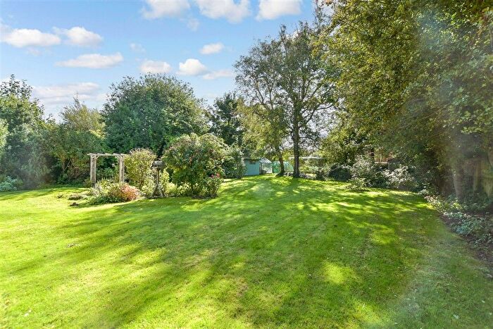 4 Bedroom Detached House For Sale In St. Andrew's Road, Littlestone, New Romney, Kent, TN28