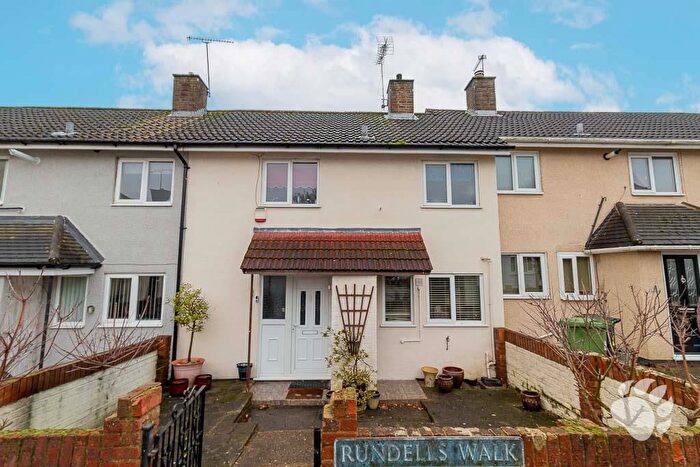 2 Bedroom Terraced House For Sale In Rundells Walk, Fryerns, SS14