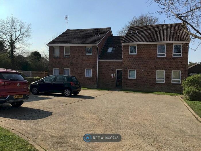 Studio To Rent In Darnay Rise, Chelmsford, CM1