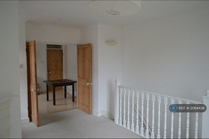 2 Bedroom Maisonette To Rent In Theodore Road, London, SE13