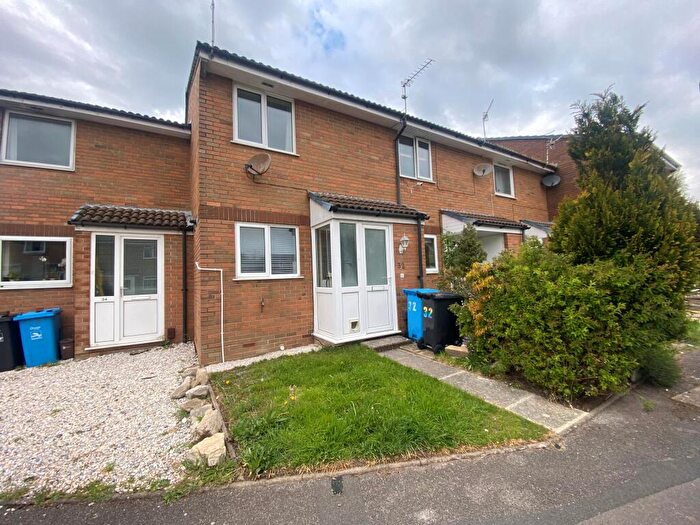 2 Bedroom House To Rent In Chetnole Close, Canford Heath, BH17