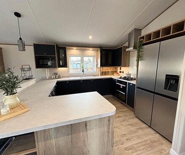 2 Bedroom Park Home For Sale In Akebar Park Country Park, Leyburn, North Yorkshire, DL8