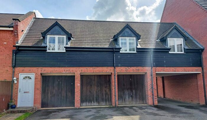 2 Bedroom Coach House For Sale In Badger Lane, Bourne, PE10