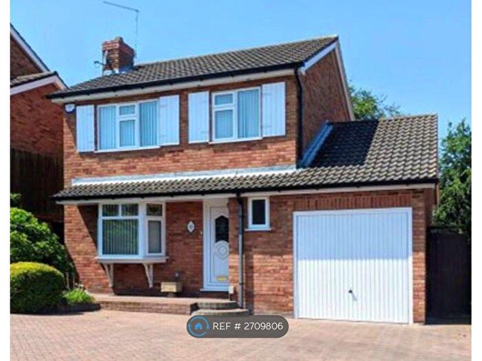 3 Bedroom Detached House To Rent In Longhurst Drive, Stafford, ST16