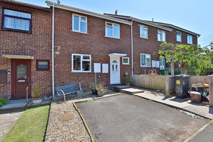 3 Bedroom House For Sale In Breynton Road, Glastonbury, BA6