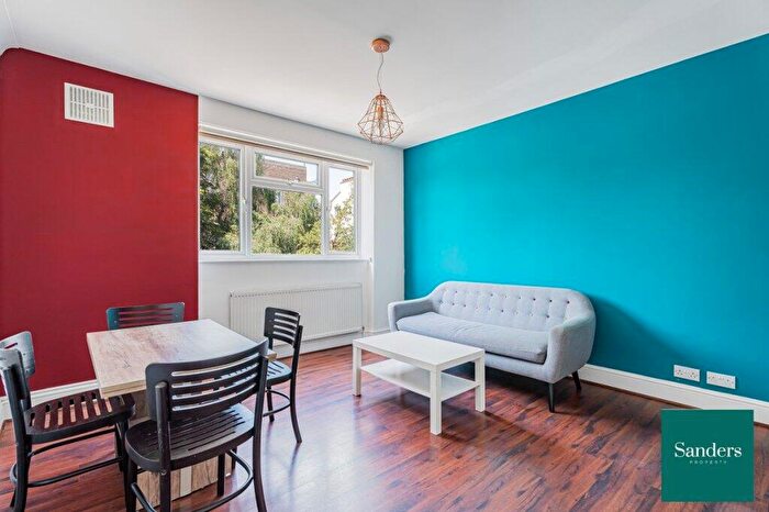 1 Bedroom Flat To Rent In Highbury Grove, Islington, London, N5