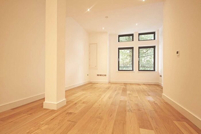 1 Bedroom Flat To Rent In York Street, Twickenham, TW1