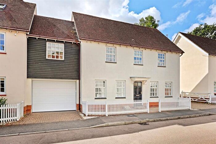 4 Bedroom Link Detached House For Sale In Tempest Mead, North Weald, CM16