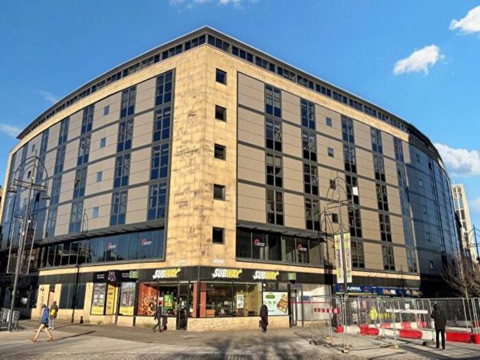 2 Bedroom Flat To Rent In Landmark House, City Centre, Bradford, BD1