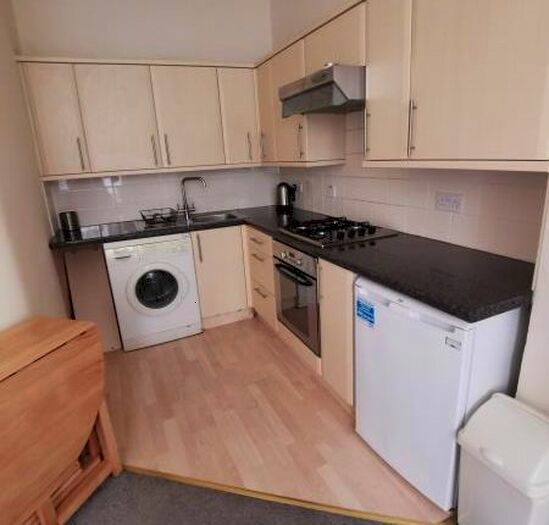 1 Bedroom Flat To Rent In Comiston Terrace, Morningside, Edinburgh, EH10