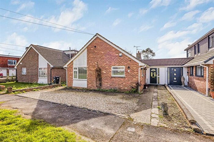 3 Bedroom Detached Bungalow For Sale In Grenfield Court, Emsworth, PO10