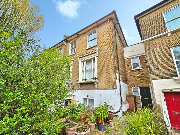 1 Bedroom Flat For Sale In Shardeloes Road, London, SE14