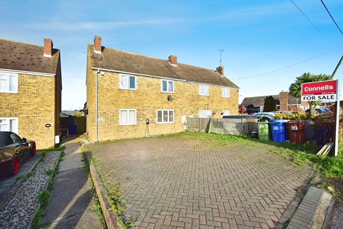 4 Bedroom Semi-Detached House For Sale In Leysdown Road, Leysdown-On-Sea, Sheerness, ME12