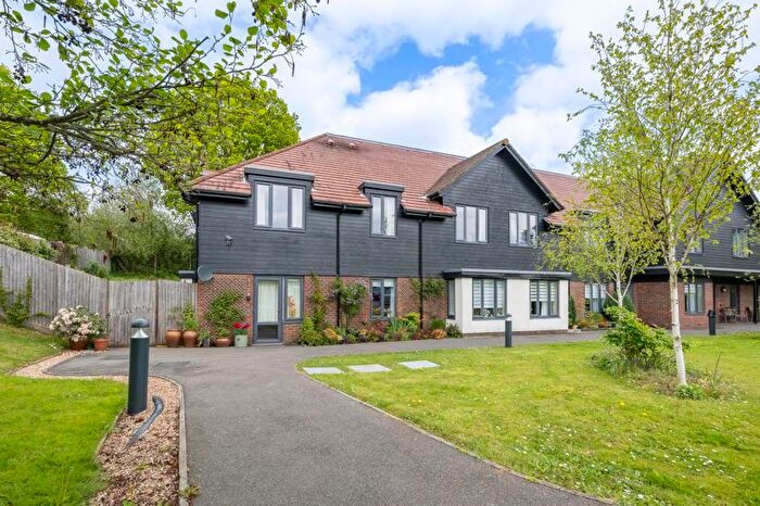 2 Bedroom Property For Sale In Linum Lane, Uckfield, TN22