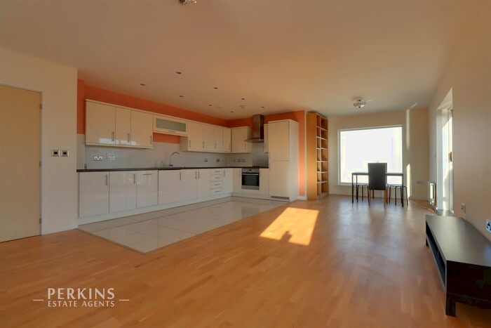 2 Bedroom Flat To Rent In Taywood Road, Northolt UB5