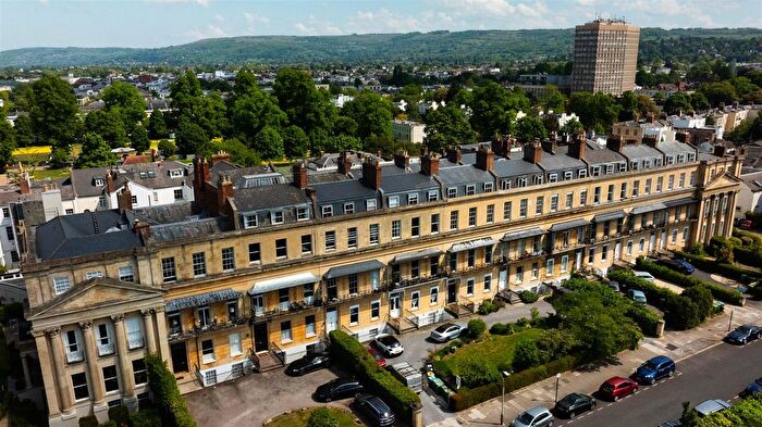 3 Bedroom Flat To Rent In Suffolk Square, Cheltenham, GL50