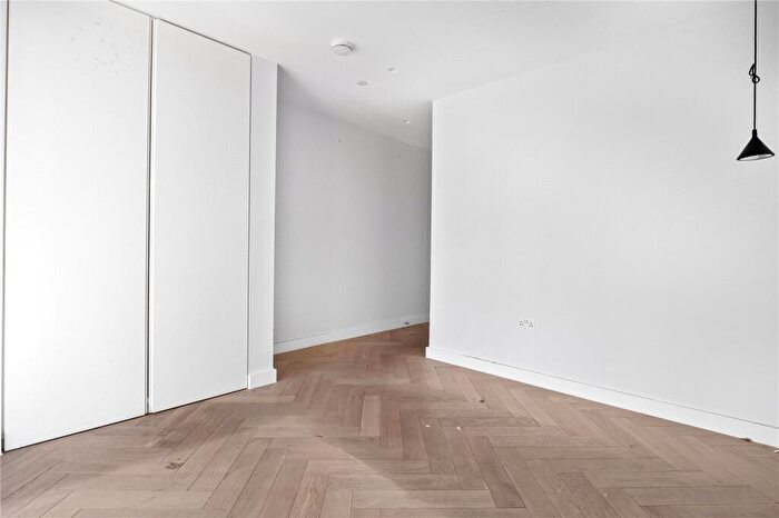2 Bedroom Apartment To Rent In Parkhaus, Maple Path, Hackney, London, E5