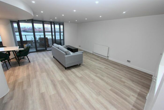 1 Bedroom Flat To Rent In Merchant Court, Wapping Wall, Wapping, E1W