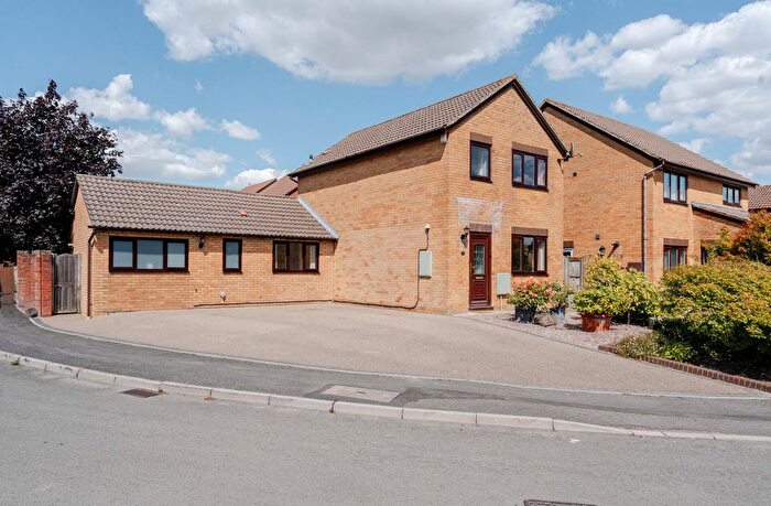 3 Bedroom Detached House For Sale In Highfields Close, Stoke Gifford, Bristol, BS34