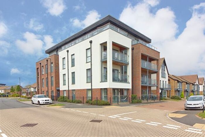 2 Bedroom Flat To Rent In Harvard Way, Milton Keynes, MK10