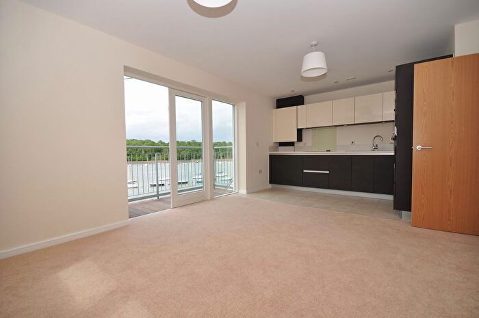 2 Bedroom Flat To Rent In The Shoreway, Chatham, ME4