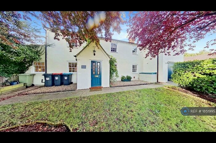 4 Bedroom Detached House To Rent In Simpson, Simpson, Milton Keynes, MK6