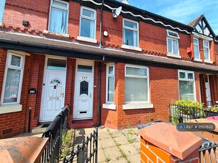 5 Bedroom Terraced House To Rent In Littleton Road, Salford, M7