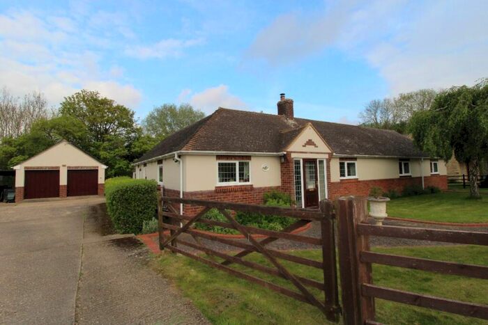 4 Bedroom Detached Bungalow For Sale In Petsoe End, Emberton, MK46
