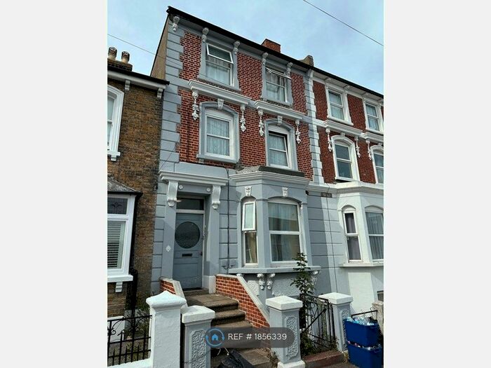 1 Bedroom Flat To Rent In South Eastern Road, Ramsgate, CT11