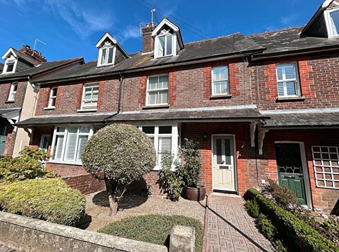 3 Bedroom Terraced House For Sale In Tilmore Road, Petersfield, GU32